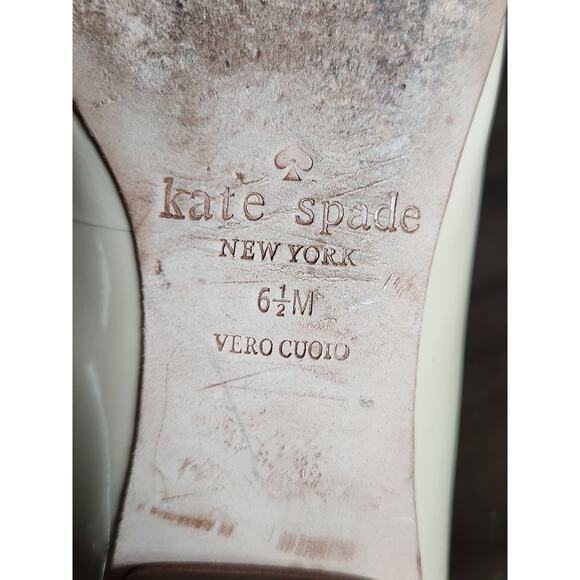 Kate Spade Patent Leather Pointed Toe Ballet Flat Shoes W/ Flowers Size 6.5 - Picture 7 of 7